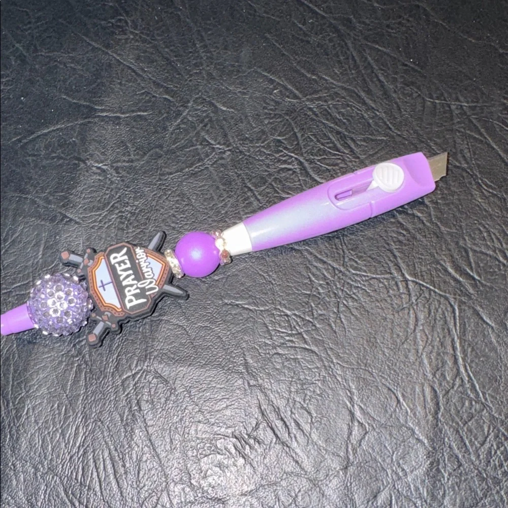 Box Cutter Lavender, Black & White “Prayer Warrior“ Bead Handcrafted by me, NEW